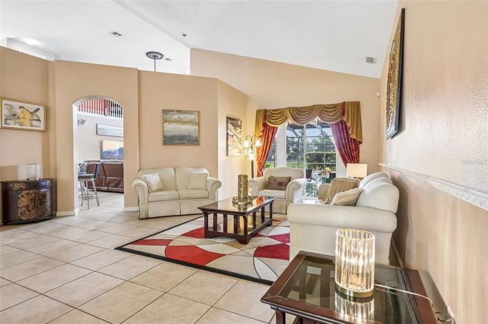 Image No.4-4 Bed House for sale