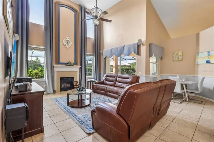 Image No.8-4 Bed House for sale