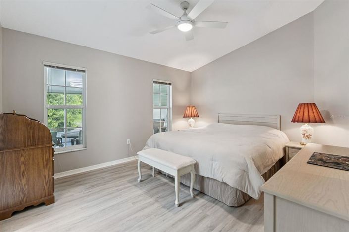 Image No.20-2 Bed House for sale