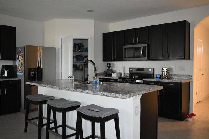 Image No.3-4 Bed House for sale