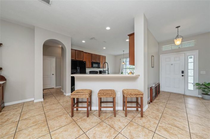 Image No.8-4 Bed House for sale