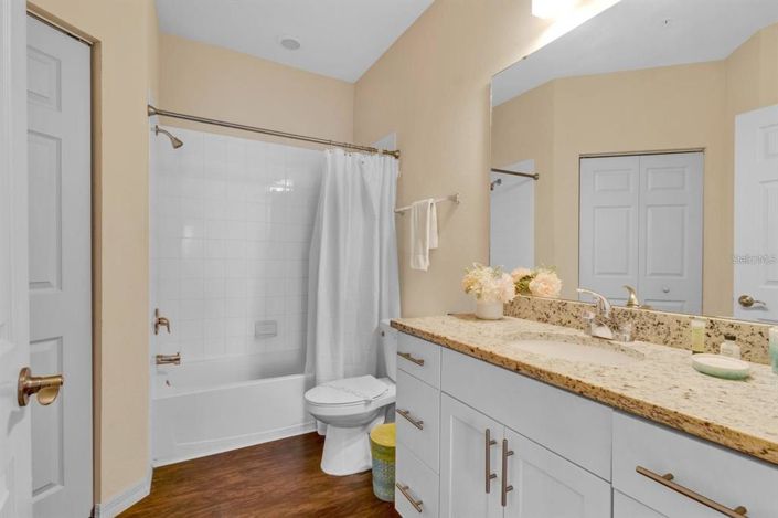 Image No.8-4 Bed Townhouse for sale
