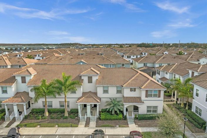 Image No.25-4 Bed Townhouse for sale