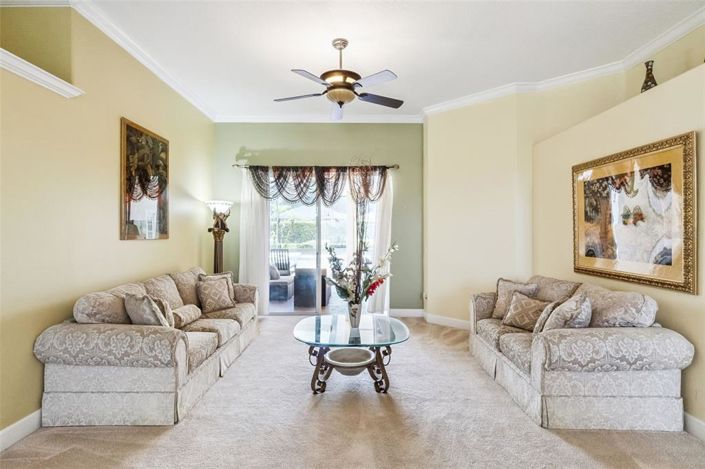 Image No.7-5 Bed House for sale