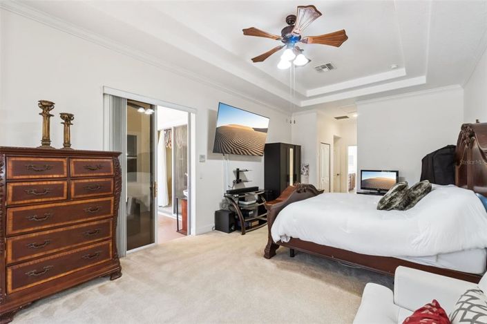 Image No.9-5 Bed House for sale