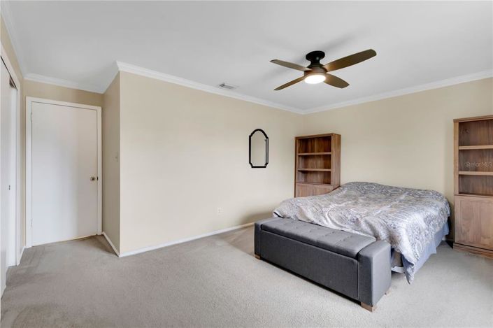 Image No.15-3 Bed House for sale