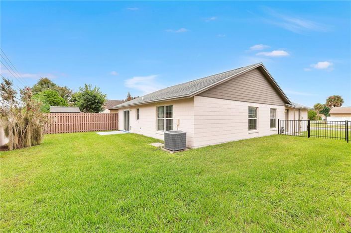 Image No.28-3 Bed House for sale
