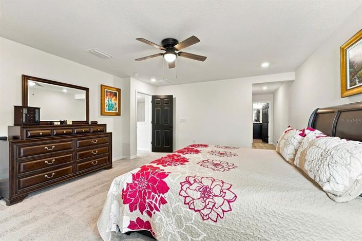 Image No.18-5 Bed House for sale