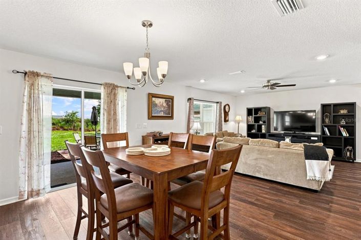 Image No.7-5 Bed House for sale