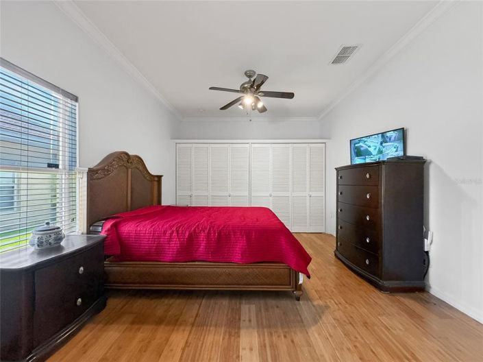 Image No.18-3 Bed House for sale