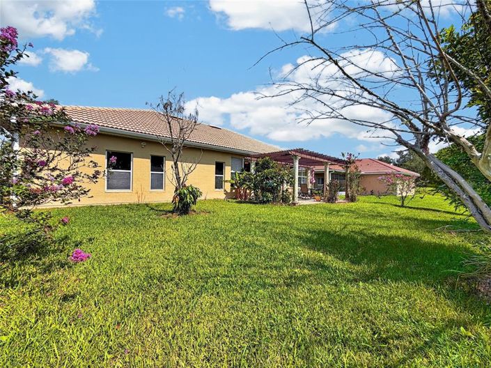 Image No.37-3 Bed House for sale