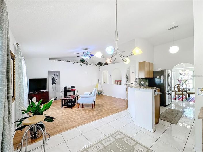 Image No.2-3 Bed House for sale