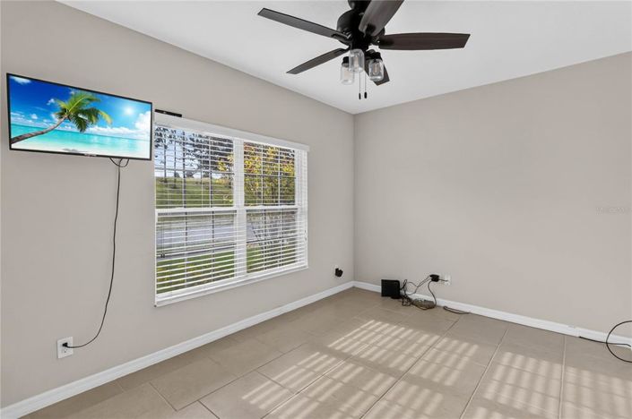 Image No.8-3 Bed House for sale