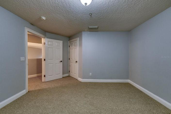 Image No.33-4 Bed Townhouse for sale