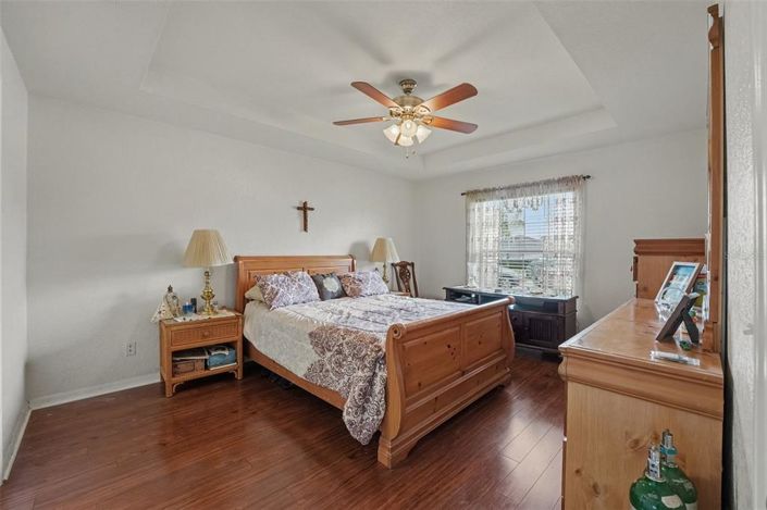 Image No.18-3 Bed House for sale