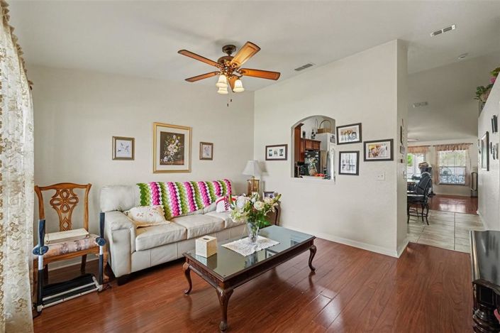 Image No.5-3 Bed House for sale