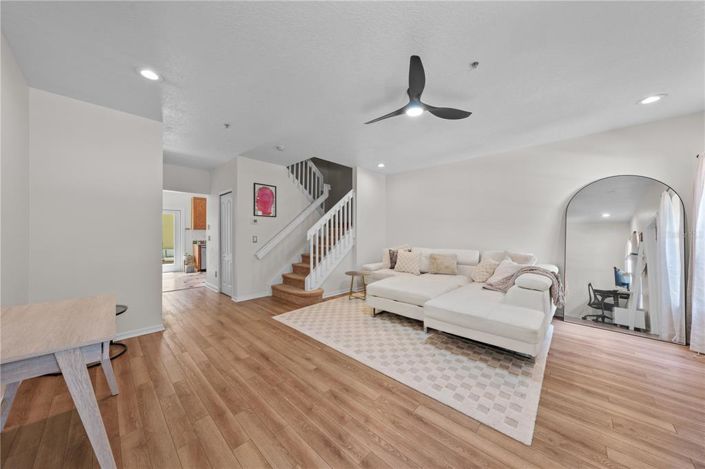 Image No.3-2 Bed Townhouse for sale