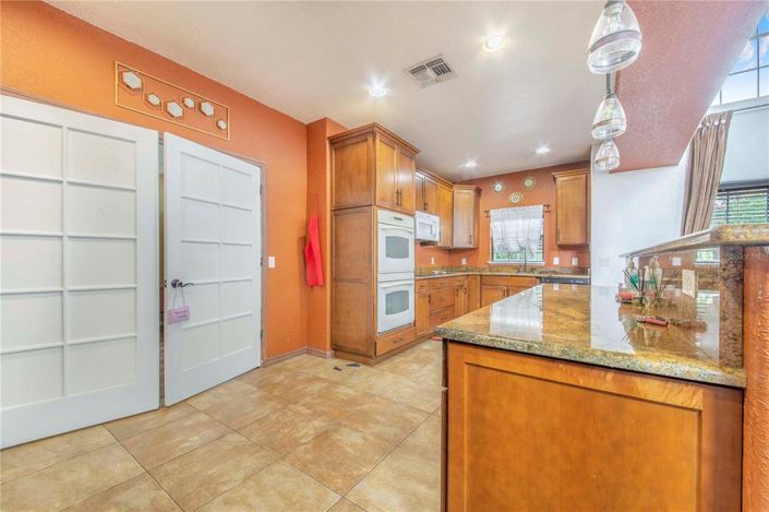 Image No.13-4 Bed House for sale