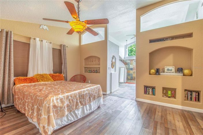 Image No.16-4 Bed House for sale