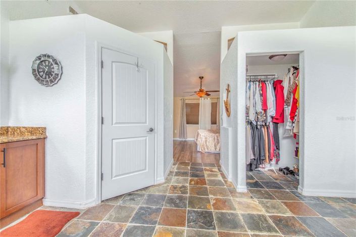 Image No.19-4 Bed House for sale