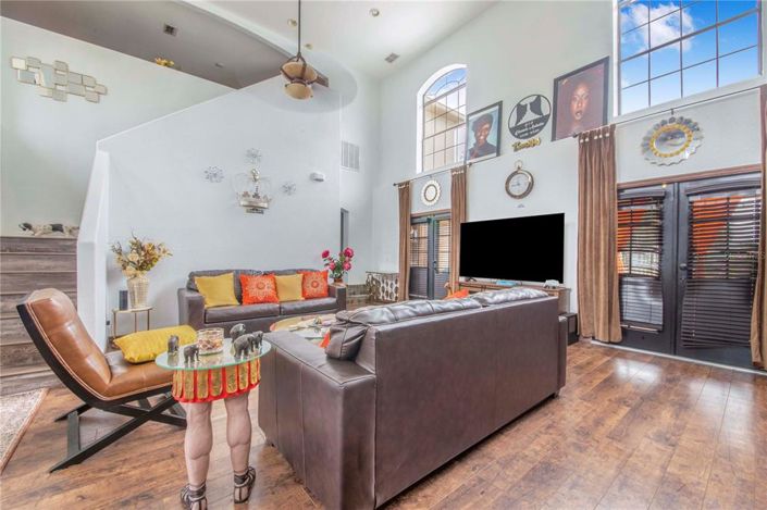 Image No.8-4 Bed House for sale