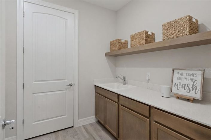 Image No.33-3 Bed House for sale