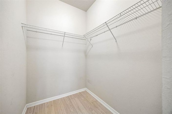 Image No.20-2 Bed Apartment for sale