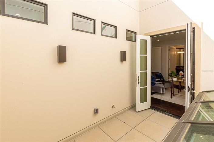 Image No.40-3 Bed Townhouse for sale