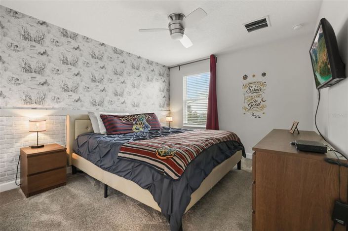 Image No.20-6 Bed House for sale
