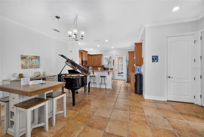 Image No.37-4 Bed House for sale