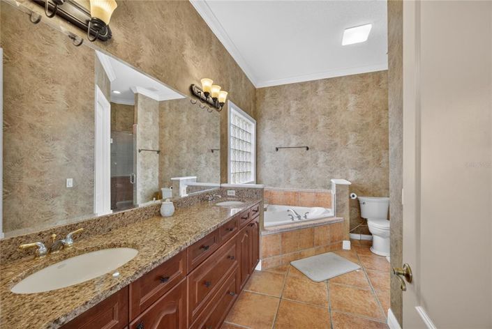 Image No.41-4 Bed House for sale