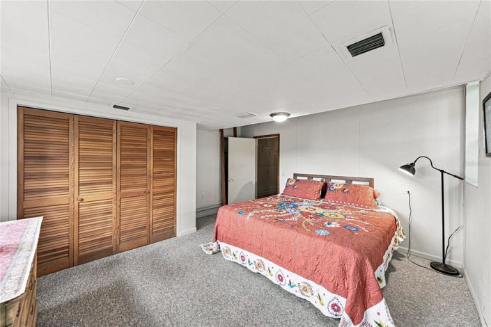 Image No.18-6 Bed House for sale