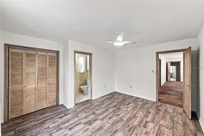 Image No.26-6 Bed House for sale