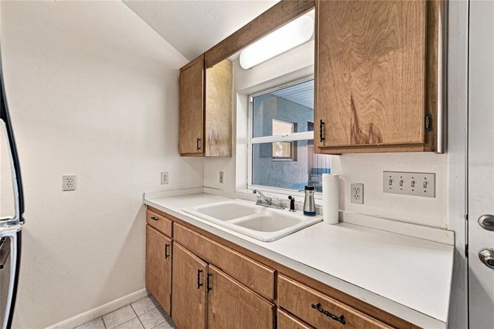 Image No.37-6 Bed House for sale
