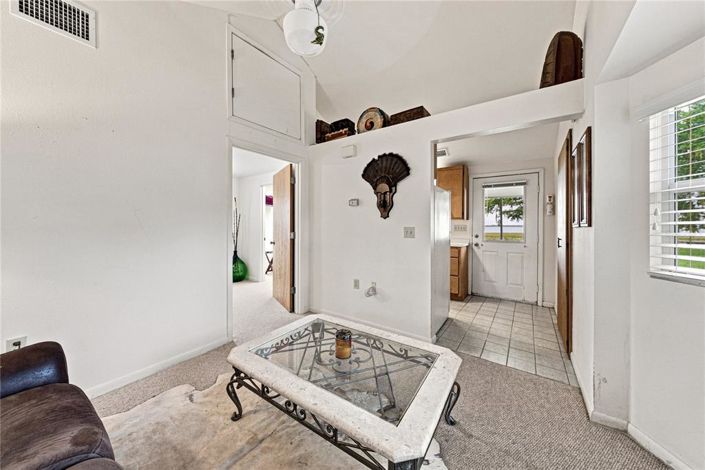 Image No.42-6 Bed House for sale