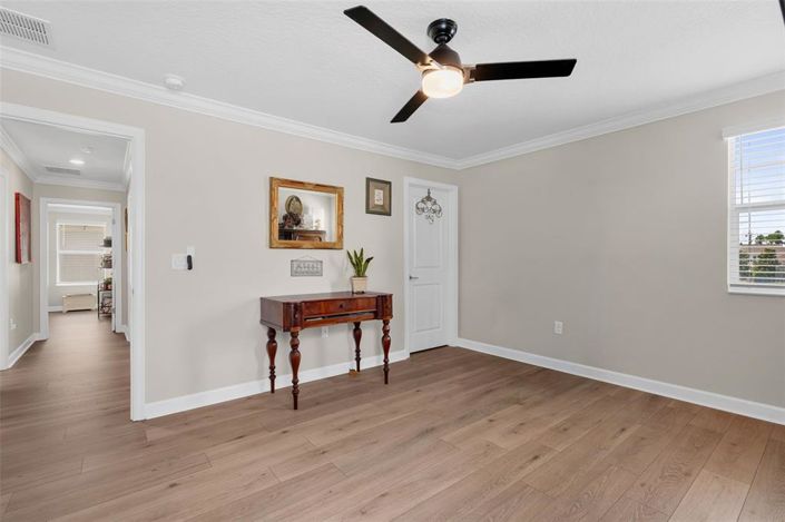 Image No.37-5 Bed House for sale