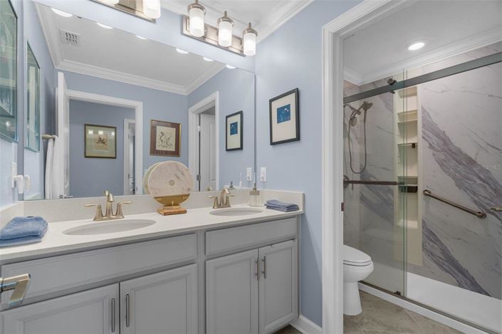 Image No.38-5 Bed House for sale