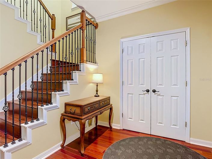 Image No.21-5 Bed House for sale
