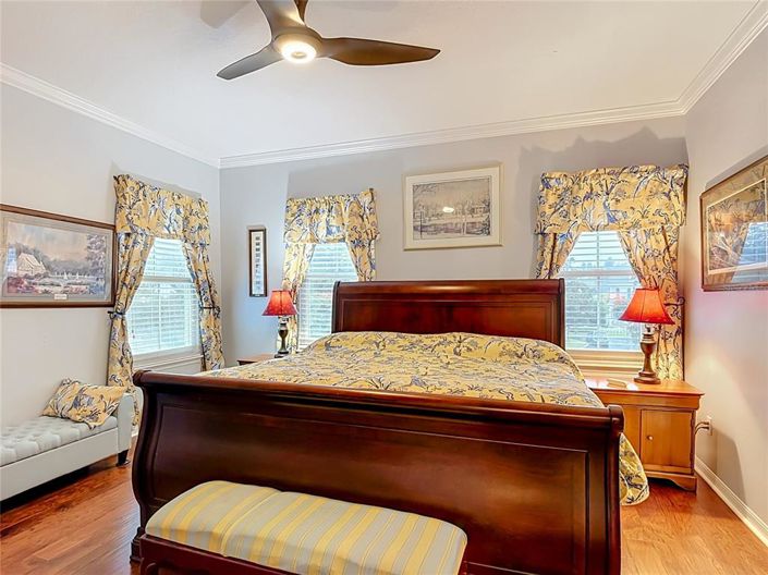 Image No.22-5 Bed House for sale