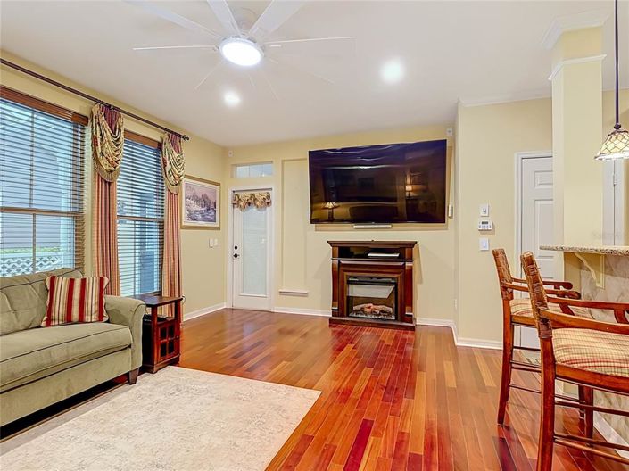 Image No.9-5 Bed House for sale