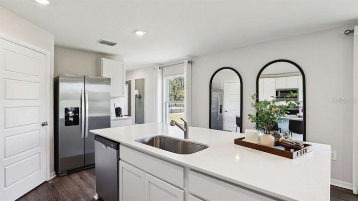 Image No.15-4 Bed House for sale