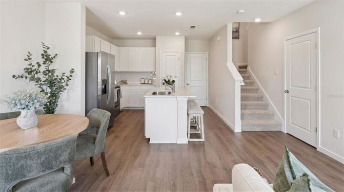 Image No.4-3 Bed Townhouse for sale