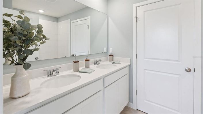Image No.9-3 Bed Townhouse for sale
