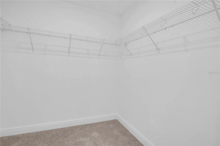Image No.23-5 Bed House for sale