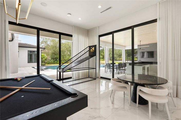 Image No.32-6 Bed House for sale