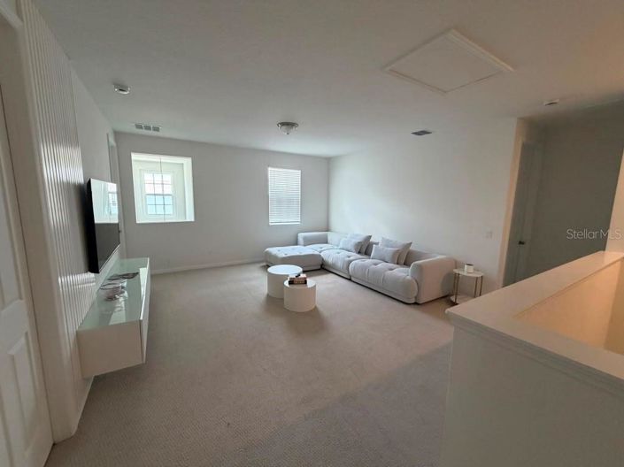 Image No.17-5 Bed House for sale