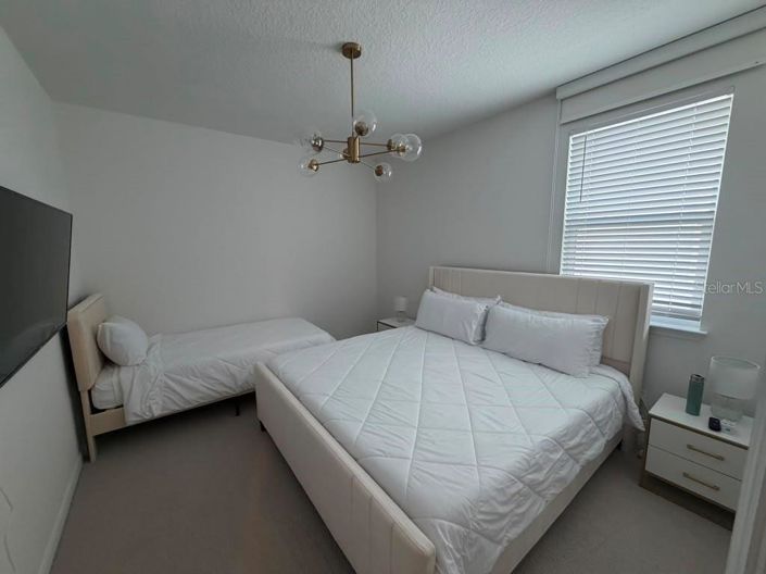 Image No.18-5 Bed House for sale