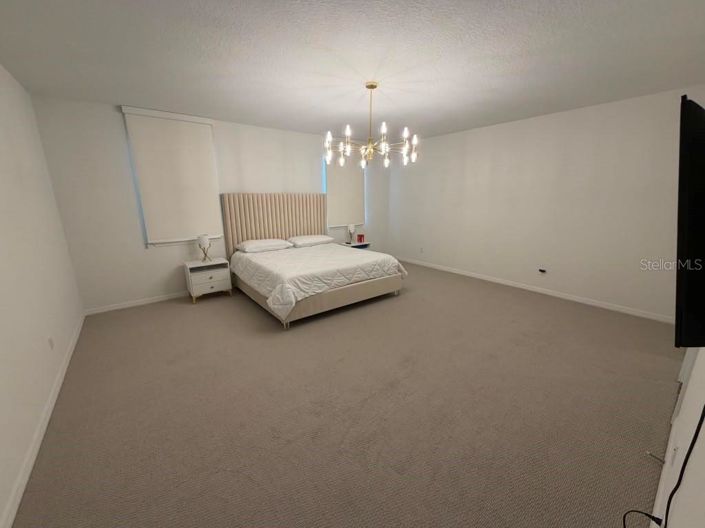 Image No.24-5 Bed House for sale