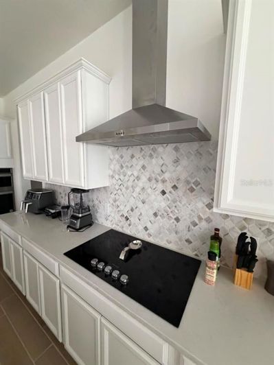 Image No.9-5 Bed House for sale
