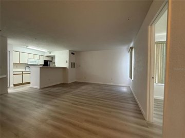 fa005713-254